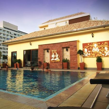 Royal Park Apartments Jomtien Beach Esterno foto