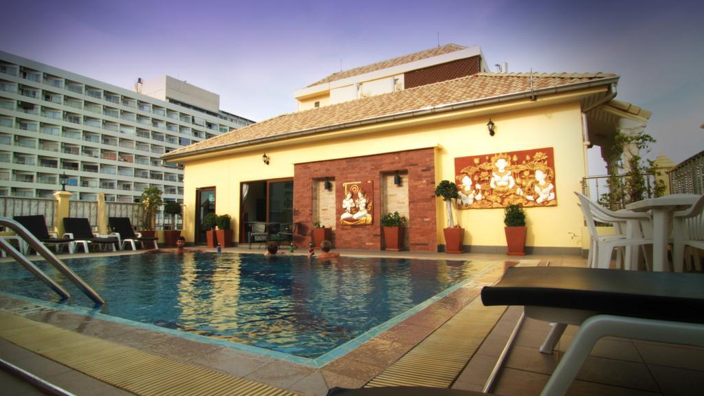 Royal Park Apartments Jomtien Beach Esterno foto