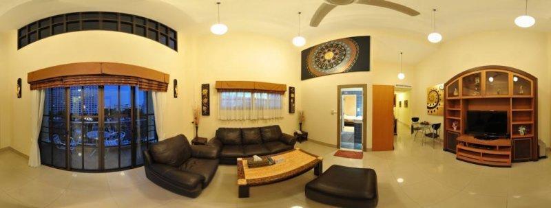 Royal Park Apartments Jomtien Beach Esterno foto